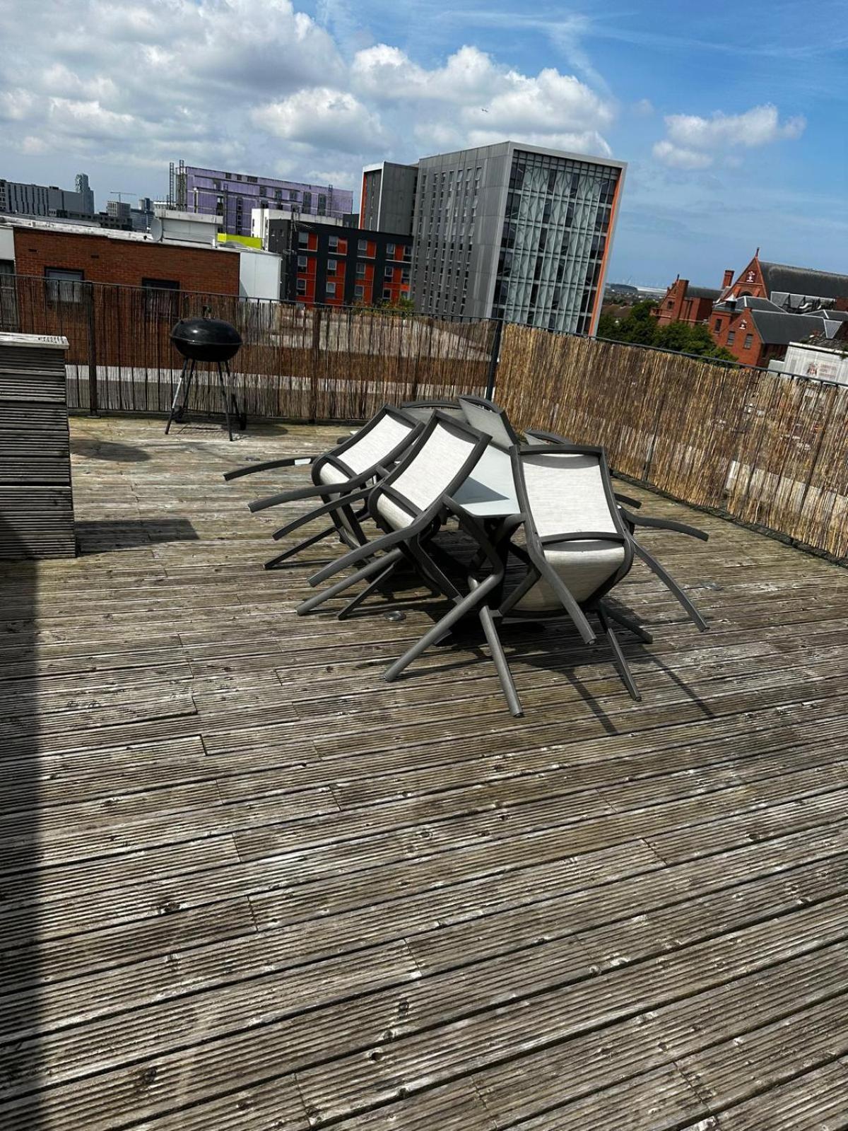 Penthouse - Liverpool City Centre - Nhs Stays - Liverpool Royal Hospital Esterno foto